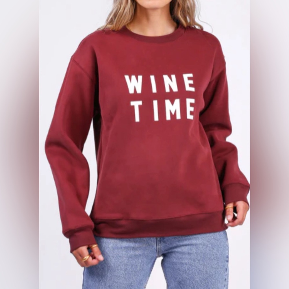 BRUNETTE THE LABEL - The WINE TIME Classic
Crew